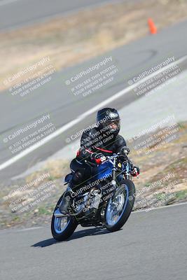 media/Feb-05-2023-Classic Track Day (Sun) [[c35aca4a42]]/Group 3/session 1 turn 9/